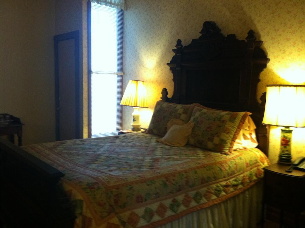 Corners Mansion Inn - A Bed And Breakfast Vicksburg Δωμάτιο φωτογραφία